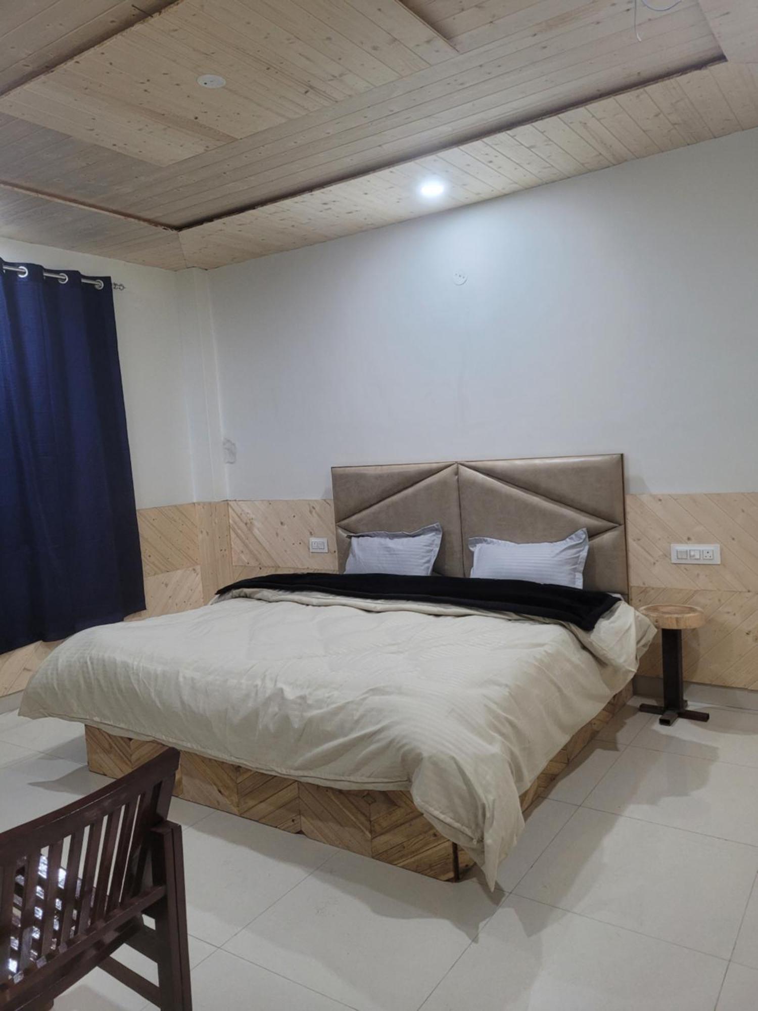 Whoopers Hostel Kasol Buitenkant foto