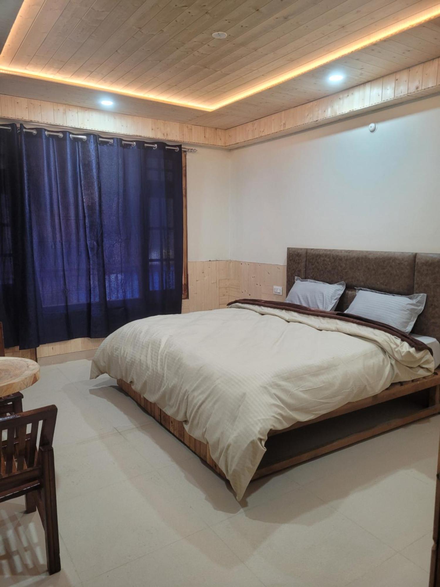 Whoopers Hostel Kasol Buitenkant foto