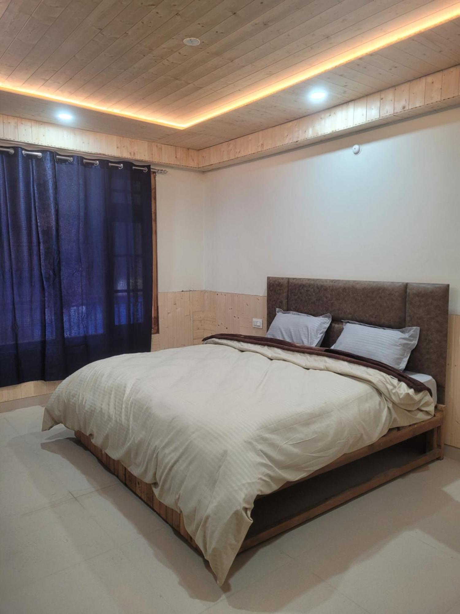 Whoopers Hostel Kasol Buitenkant foto