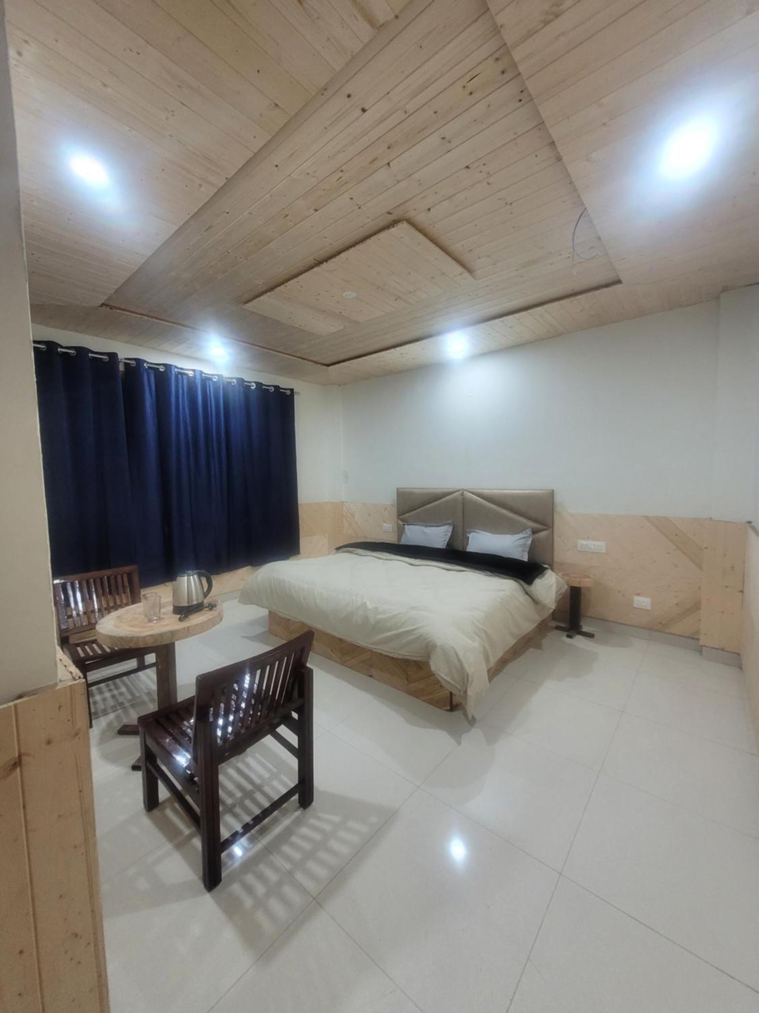 Whoopers Hostel Kasol Buitenkant foto